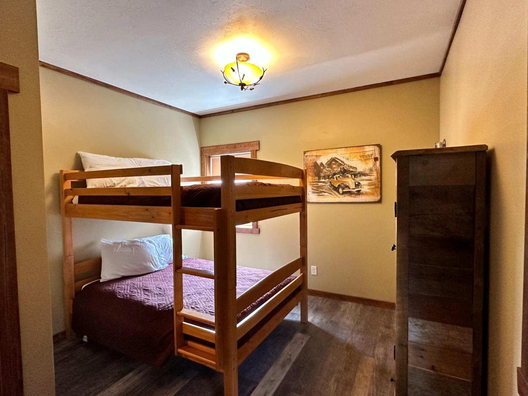 Yellowstone Cabins And Rv West Yellowstone Ngoại thất bức ảnh